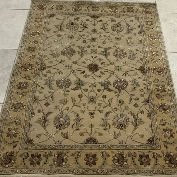 RA-22 Handtufted Rug